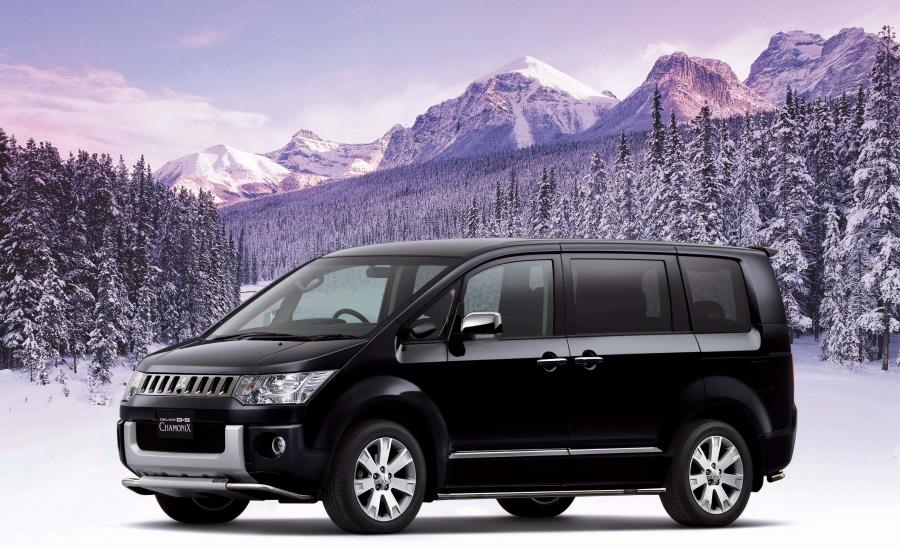  Mitsubishi Delica D:5 Chamonix 2007 года  (фото 3 из 5)
